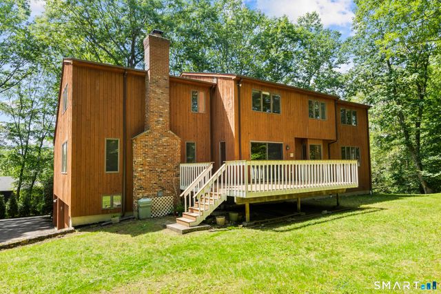 732 Den Road, Stamford, CT 06903