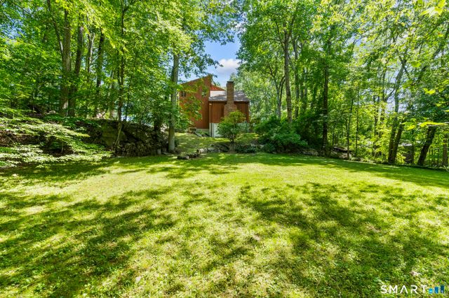 732 Den Road, Stamford, CT 06903