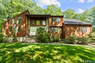 732 Den Road, Stamford, CT 06903