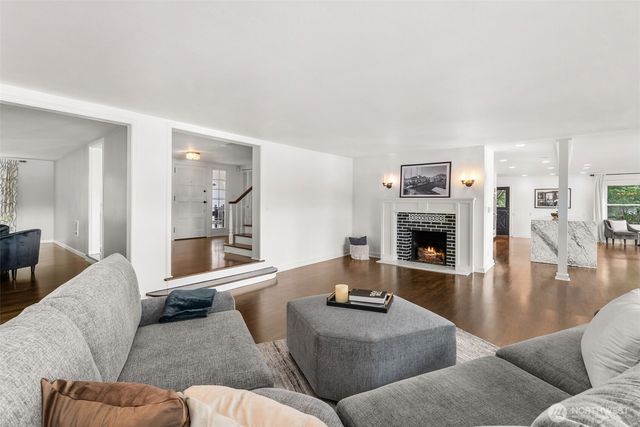 9144 Edgewater Drive SW, Lakewood, WA 98499