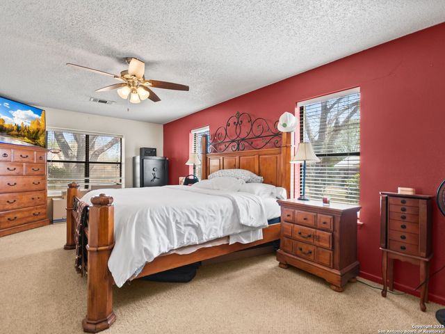108 La Cieba, Jourdanton, TX 78026