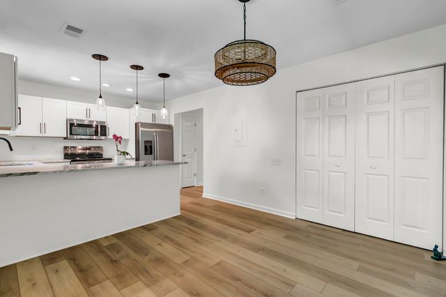 3292 Queensgate Way, Mount Pleasant, SC 29466