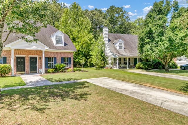 3292 Queensgate Way, Mount Pleasant, SC 29466