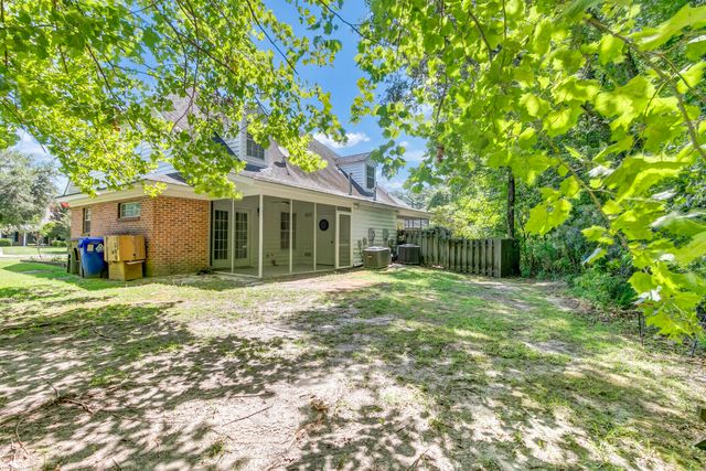 3292 Queensgate Way, Mount Pleasant, SC 29466