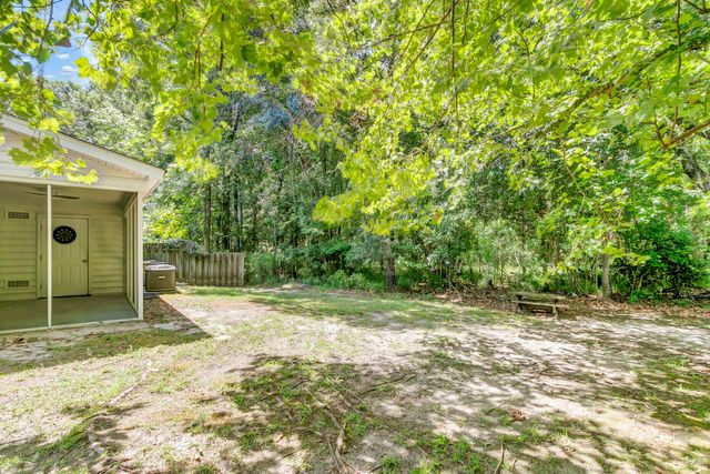 3292 Queensgate Way, Mount Pleasant, SC 29466