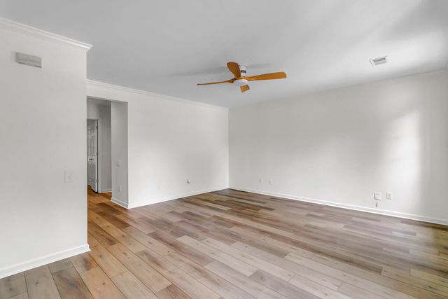 3292 Queensgate Way, Mount Pleasant, SC 29466