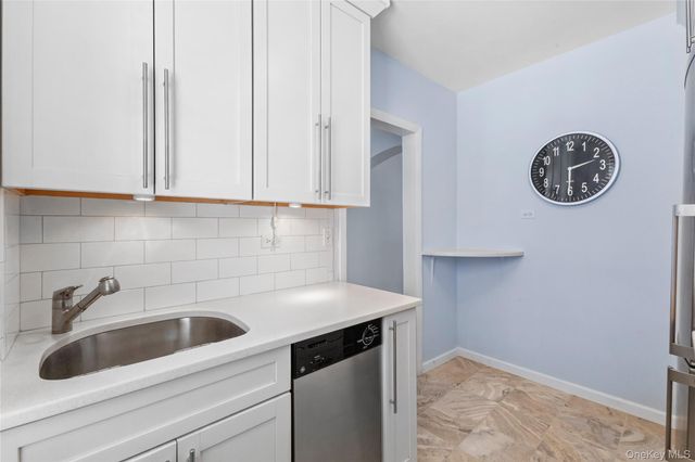 74 Pinewood Road 2F, Hartsdale, NY 10530