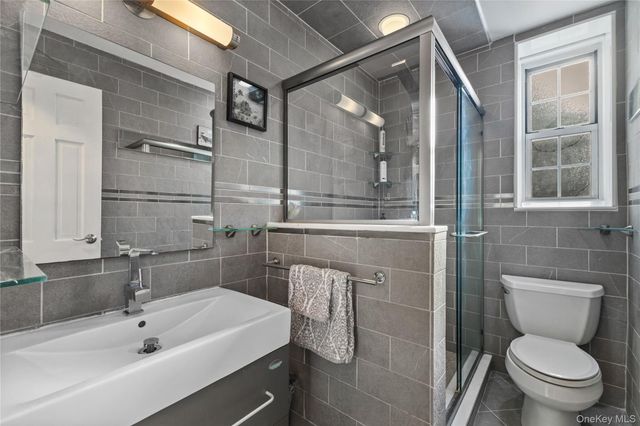 74 Pinewood Road 2F, Hartsdale, NY 10530