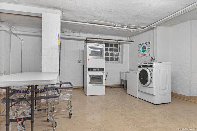 74 Pinewood Road 2F, Hartsdale, NY 10530