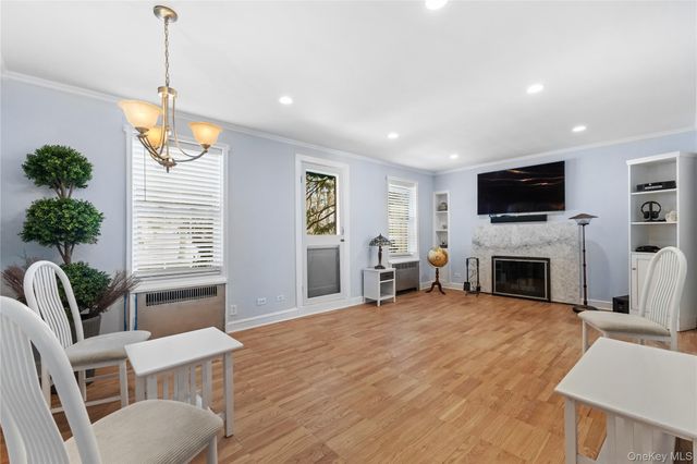 74 Pinewood Road 2F, Hartsdale, NY 10530