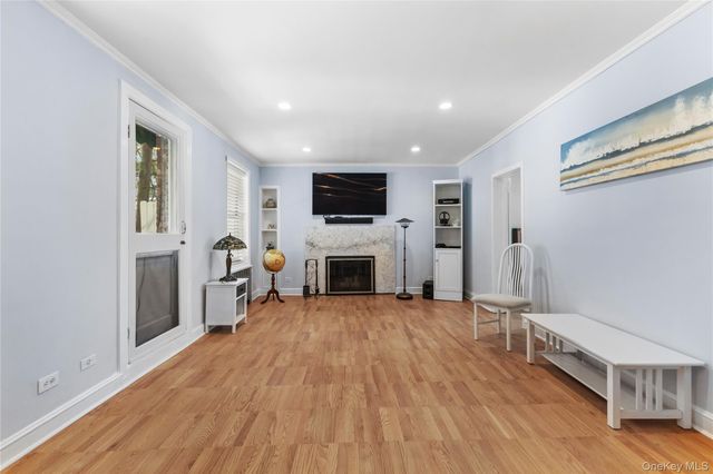 74 Pinewood Road 2F, Hartsdale, NY 10530