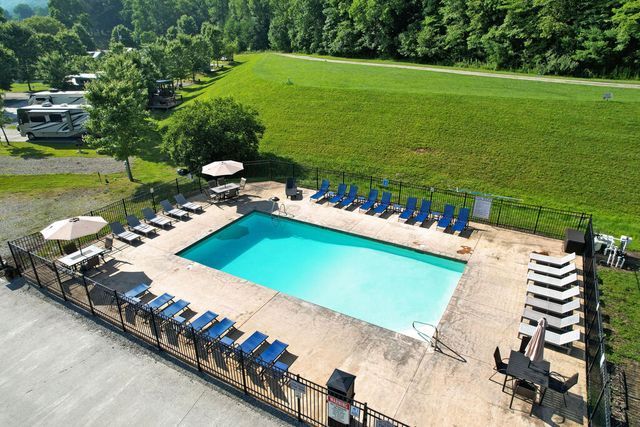 59 Mountain Meadows Drive, Morganton, GA 30560