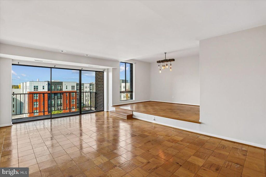 Image 16 of property listing at 9900 GEORGIA AVE #27-613, Silver Spring, MD 20902