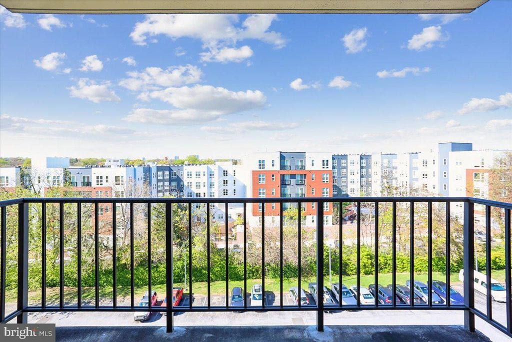 Image 18 of property listing at 9900 GEORGIA AVE #27-613, Silver Spring, MD 20902