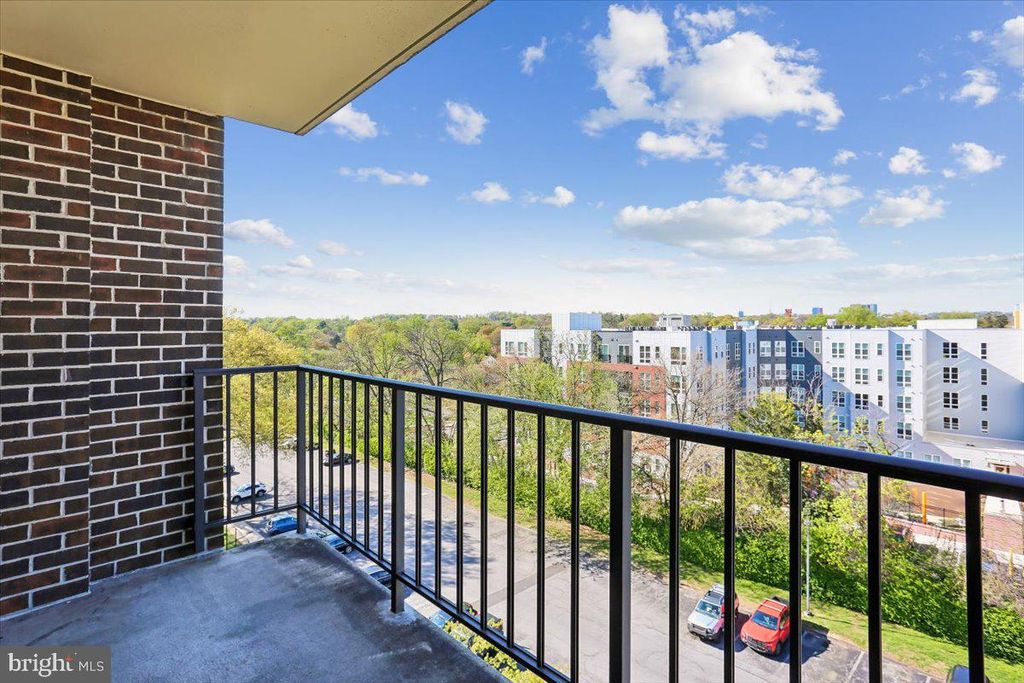 Image 19 of property listing at 9900 GEORGIA AVE #27-613, Silver Spring, MD 20902