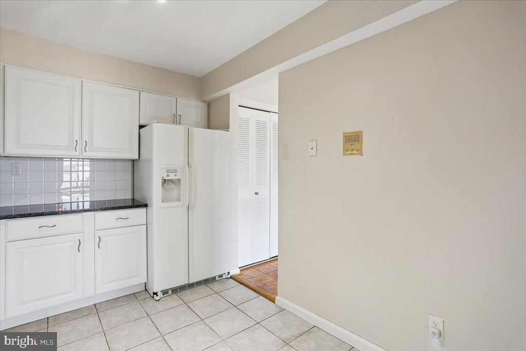 Image 8 of property listing at 9900 GEORGIA AVE #27-613, Silver Spring, MD 20902