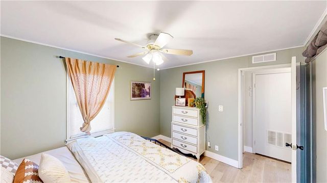 7708 Robinson Street, Overland Park, KS 66204