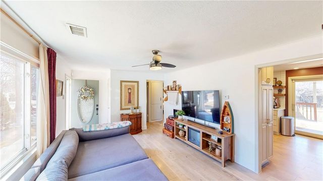 7708 Robinson Street, Overland Park, KS 66204