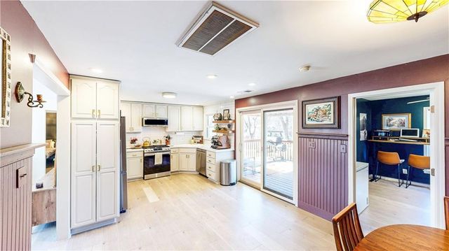 7708 Robinson Street, Overland Park, KS 66204