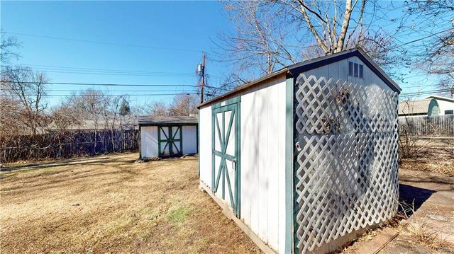 7708 Robinson Street, Overland Park, KS 66204