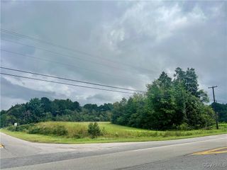 6040 Woodpecker Rd, Chesterfield, VA 23838