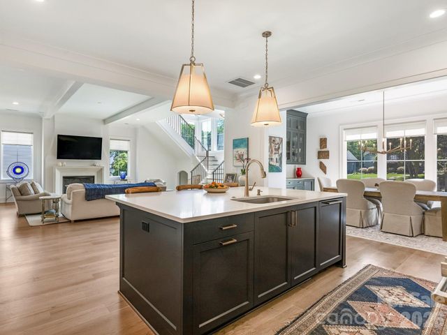 2926 Windsor Avenue, Charlotte, NC 28209