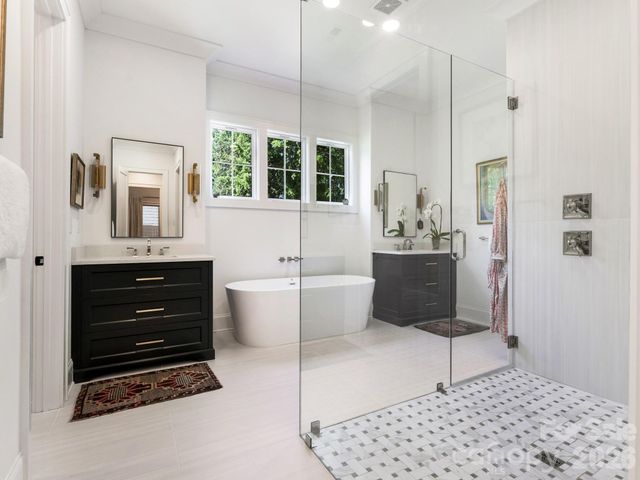 2926 Windsor Avenue, Charlotte, NC 28209