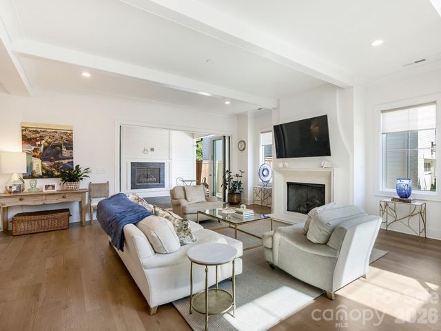 2926 Windsor Avenue, Charlotte, NC 28209
