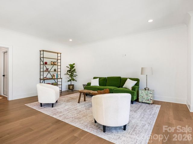 2926 Windsor Avenue, Charlotte, NC 28209