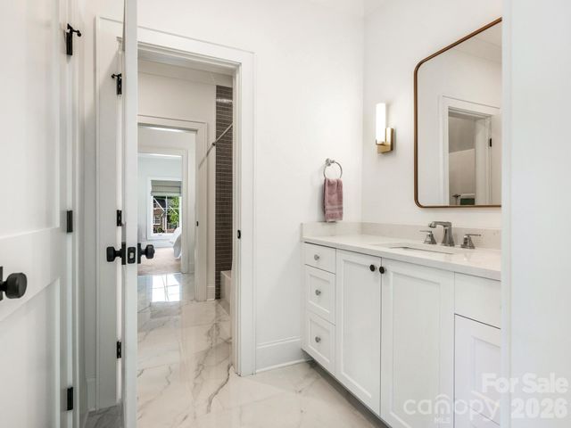 2926 Windsor Avenue, Charlotte, NC 28209