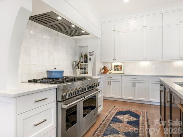 2926 Windsor Avenue, Charlotte, NC 28209