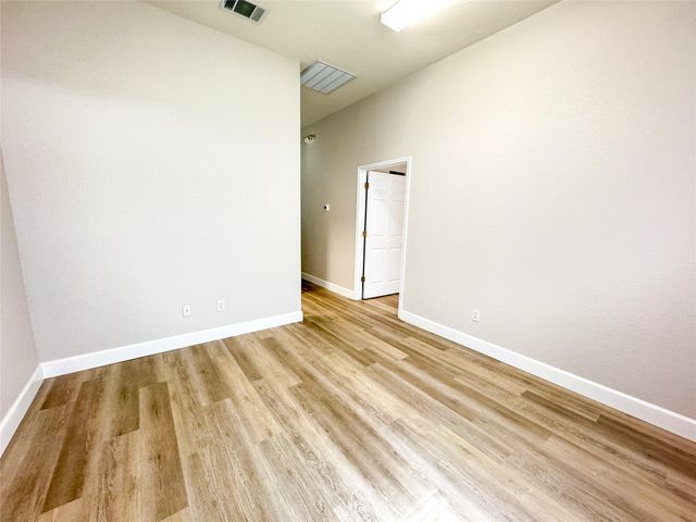 15901 Central Commerce DR 502, Pflugerville, TX 78660