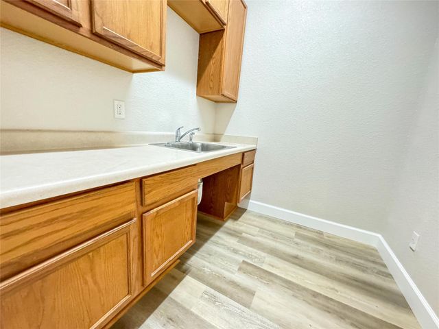 15901 Central Commerce DR 502, Pflugerville, TX 78660