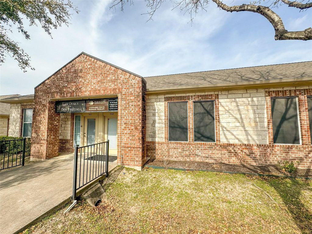 15901 Central Commerce DR 502, Pflugerville, TX 78660