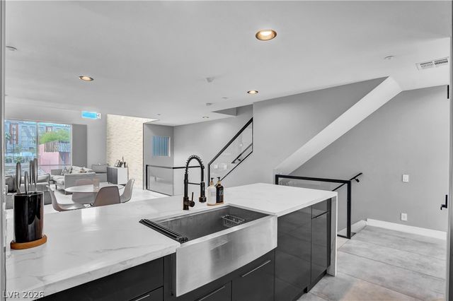 121 South 11th Street, Las Vegas, NV 89101