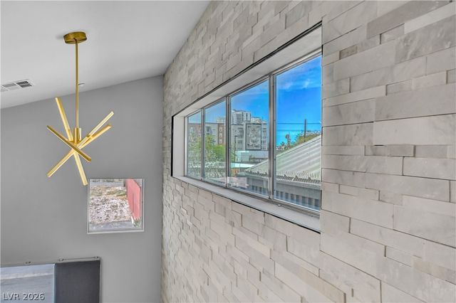 121 South 11th Street, Las Vegas, NV 89101