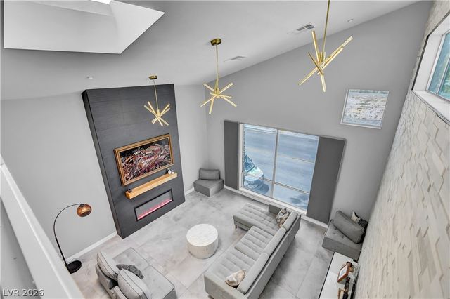 121 South 11th Street, Las Vegas, NV 89101