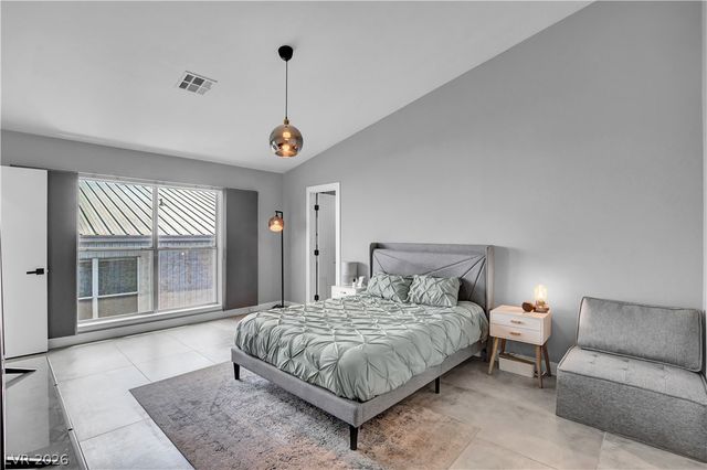 121 South 11th Street, Las Vegas, NV 89101