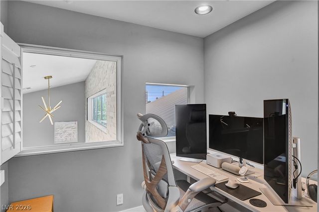 121 South 11th Street, Las Vegas, NV 89101