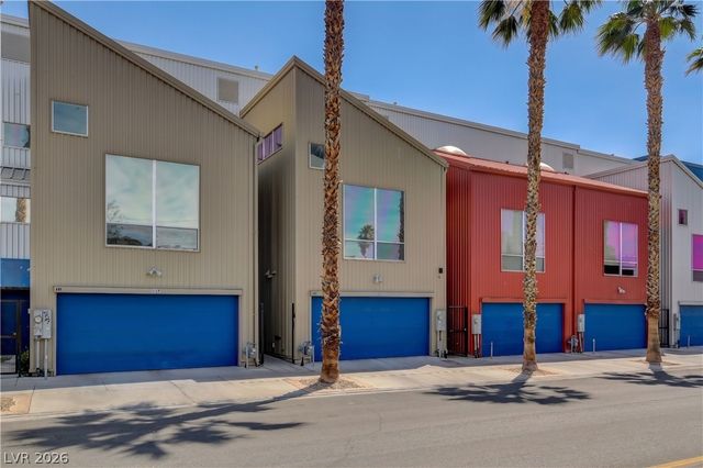 121 South 11th Street, Las Vegas, NV 89101