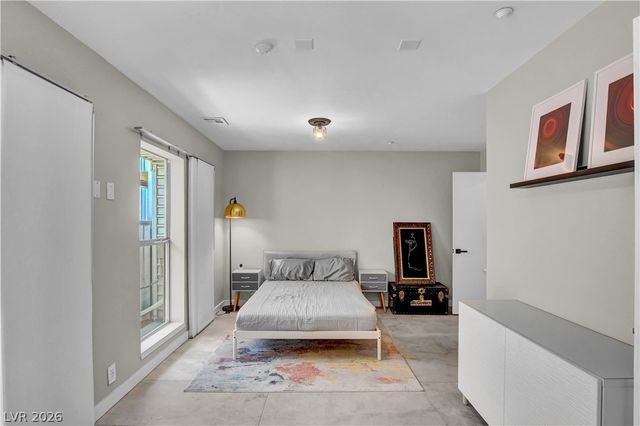 121 South 11th Street, Las Vegas, NV 89101
