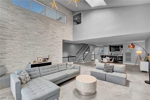 121 South 11th Street, Las Vegas, NV 89101