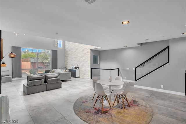 121 South 11th Street, Las Vegas, NV 89101