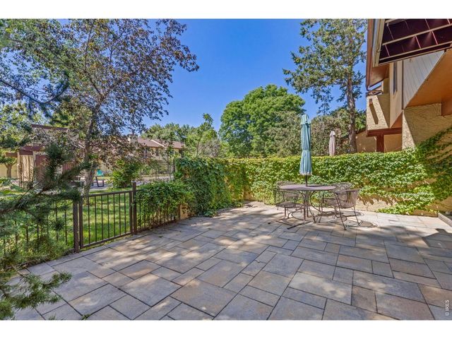 2660 Hawthorne Pl, Boulder, CO 80304