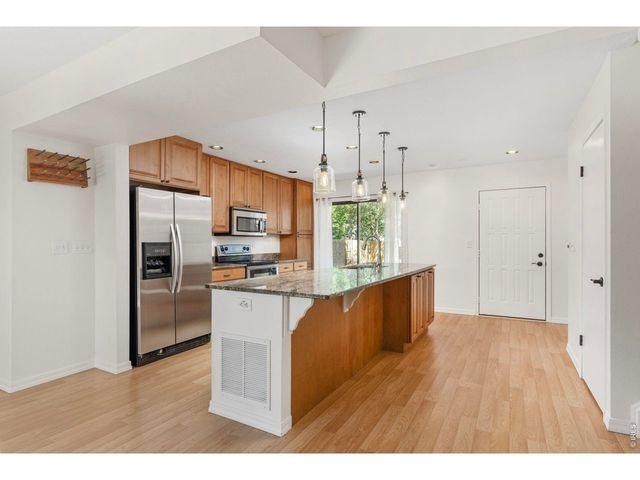 2660 Hawthorne Pl, Boulder, CO 80304