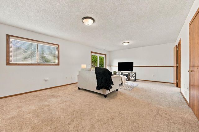 3875 Walnut Grove Lane N, Plymouth, MN 55446