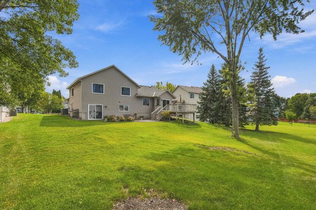 3875 Walnut Grove Lane N, Plymouth, MN 55446