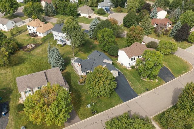 3875 Walnut Grove Lane N, Plymouth, MN 55446