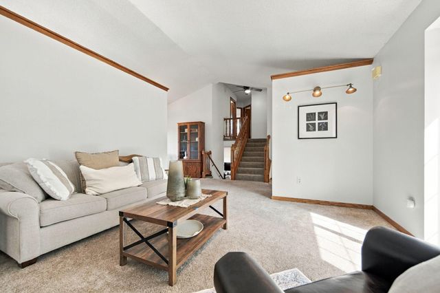 3875 Walnut Grove Lane N, Plymouth, MN 55446