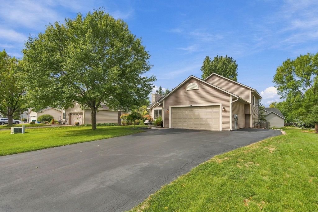 3875 Walnut Grove Lane N, Plymouth, MN 55446 — photo 2